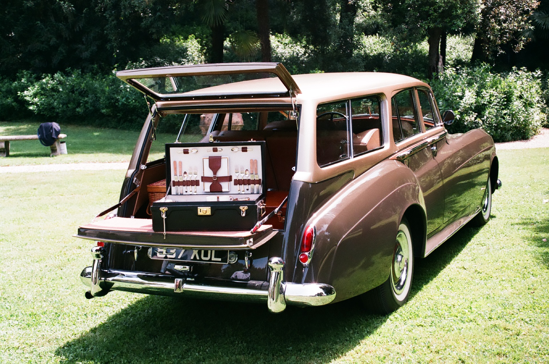 Used-1959-Rolls-Royce-Silver-Cloud-I-HJ-Mulliner-Radford-Estate-Wagon