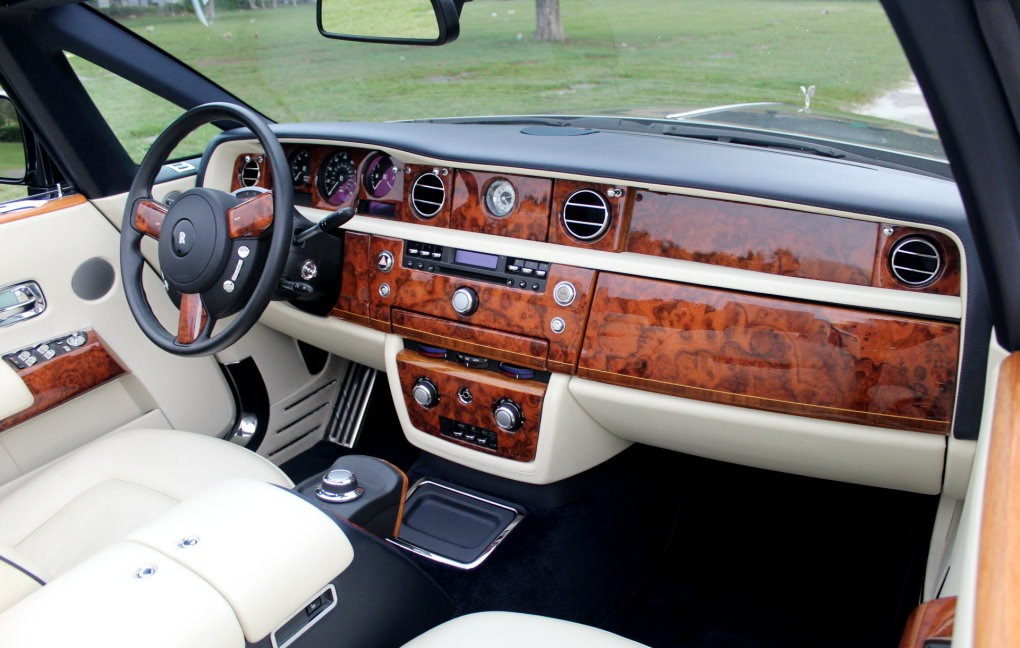 Used-2011-Rolls-Royce-Phantom-Drophead-Coupe