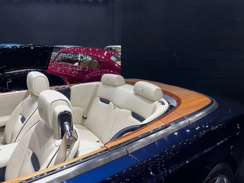 Used-2011-Rolls-Royce-Phantom-Drophead-Coupe
