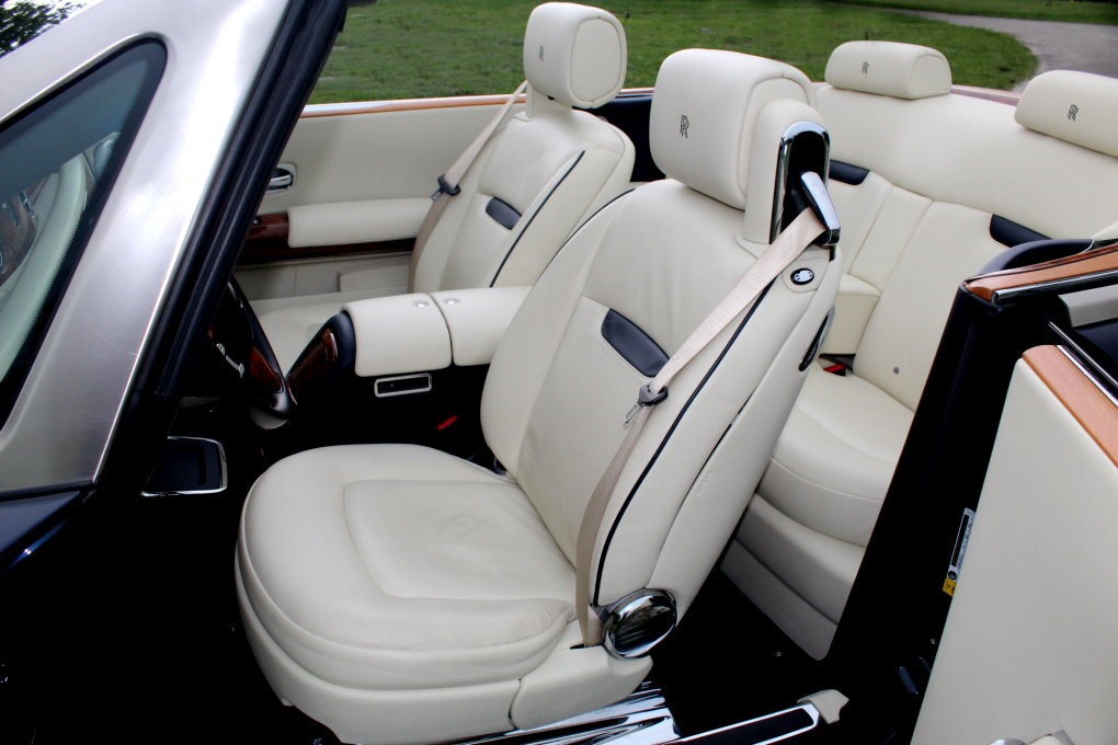 Used-2011-Rolls-Royce-Phantom-Drophead-Coupe