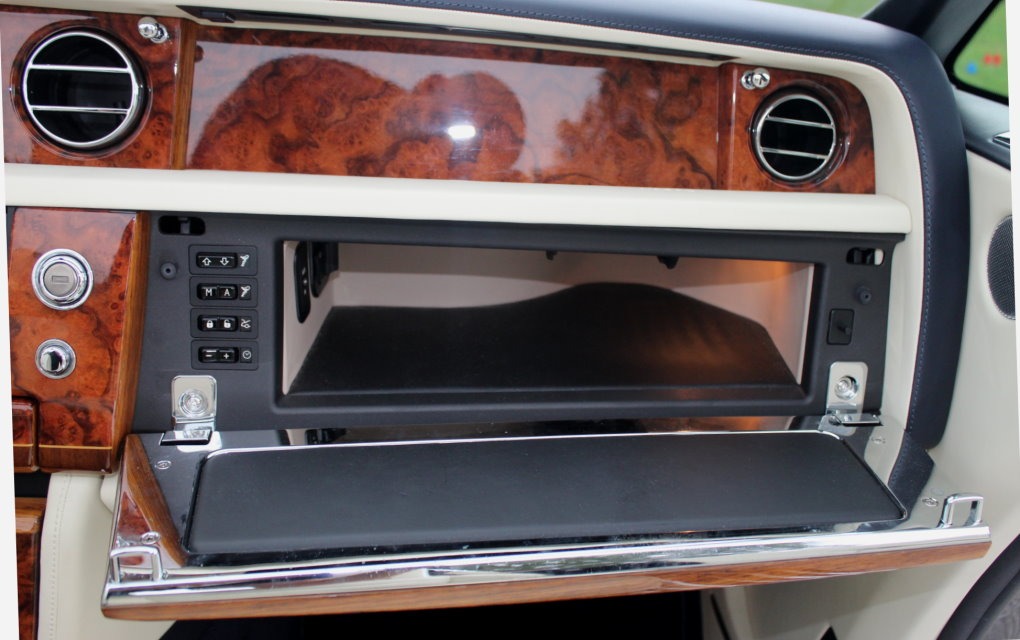 Used-2011-Rolls-Royce-Phantom-Drophead-Coupe