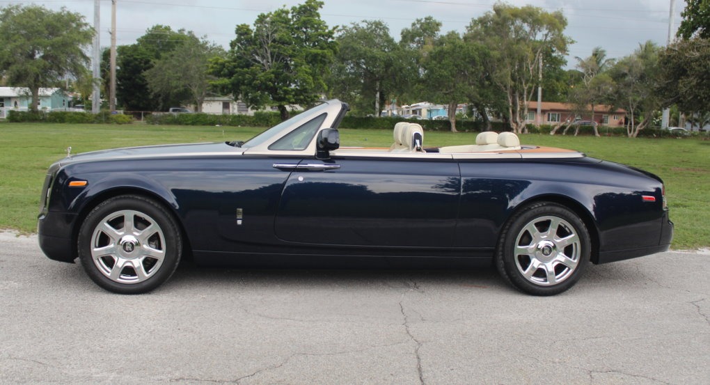 Used-2011-Rolls-Royce-Phantom-Drophead-Coupe