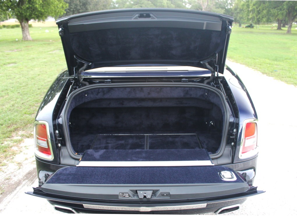 Used-2011-Rolls-Royce-Phantom-Drophead-Coupe