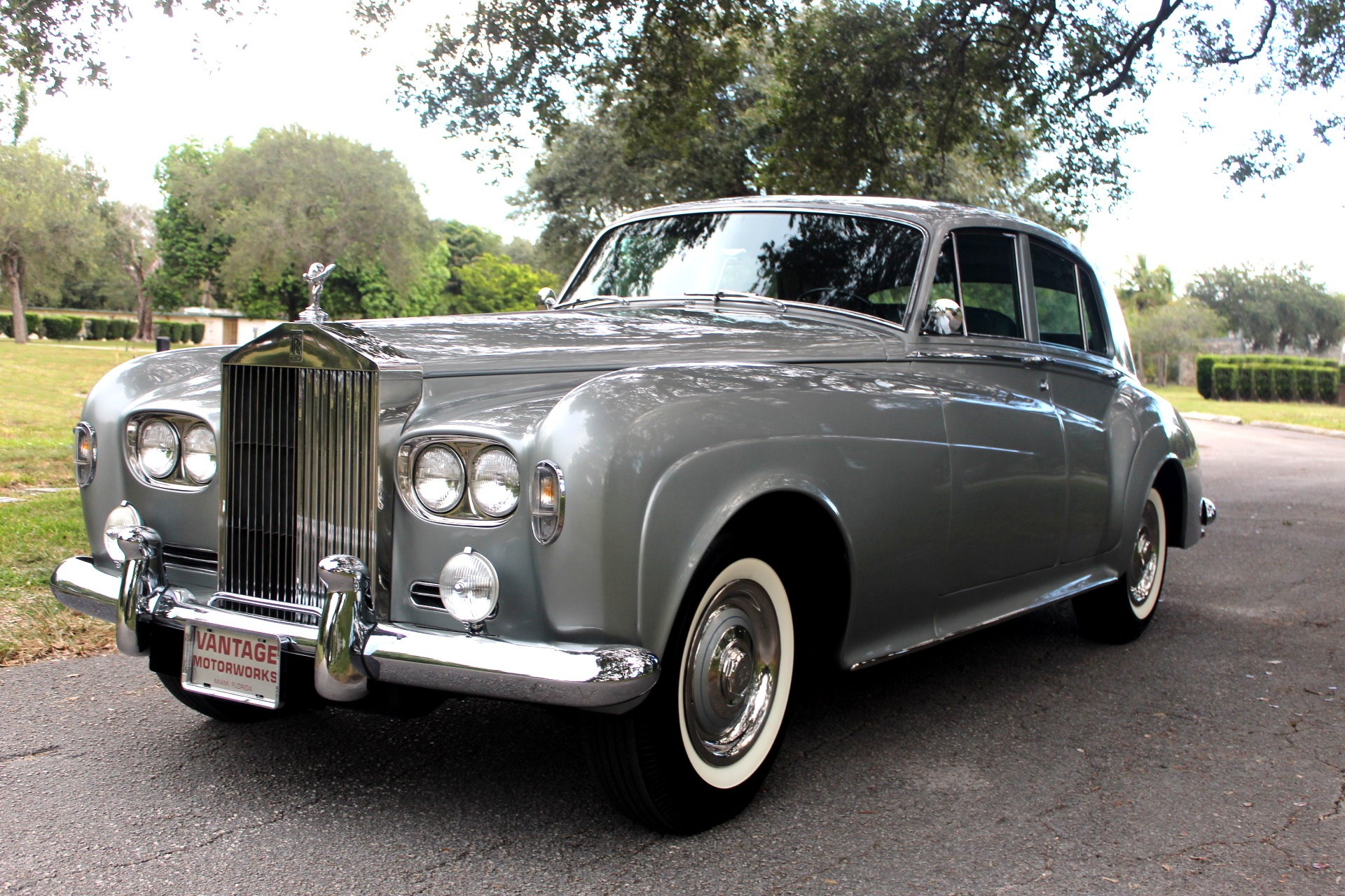 Used-1965-Rolls-Royce-Silver-Cloud-III