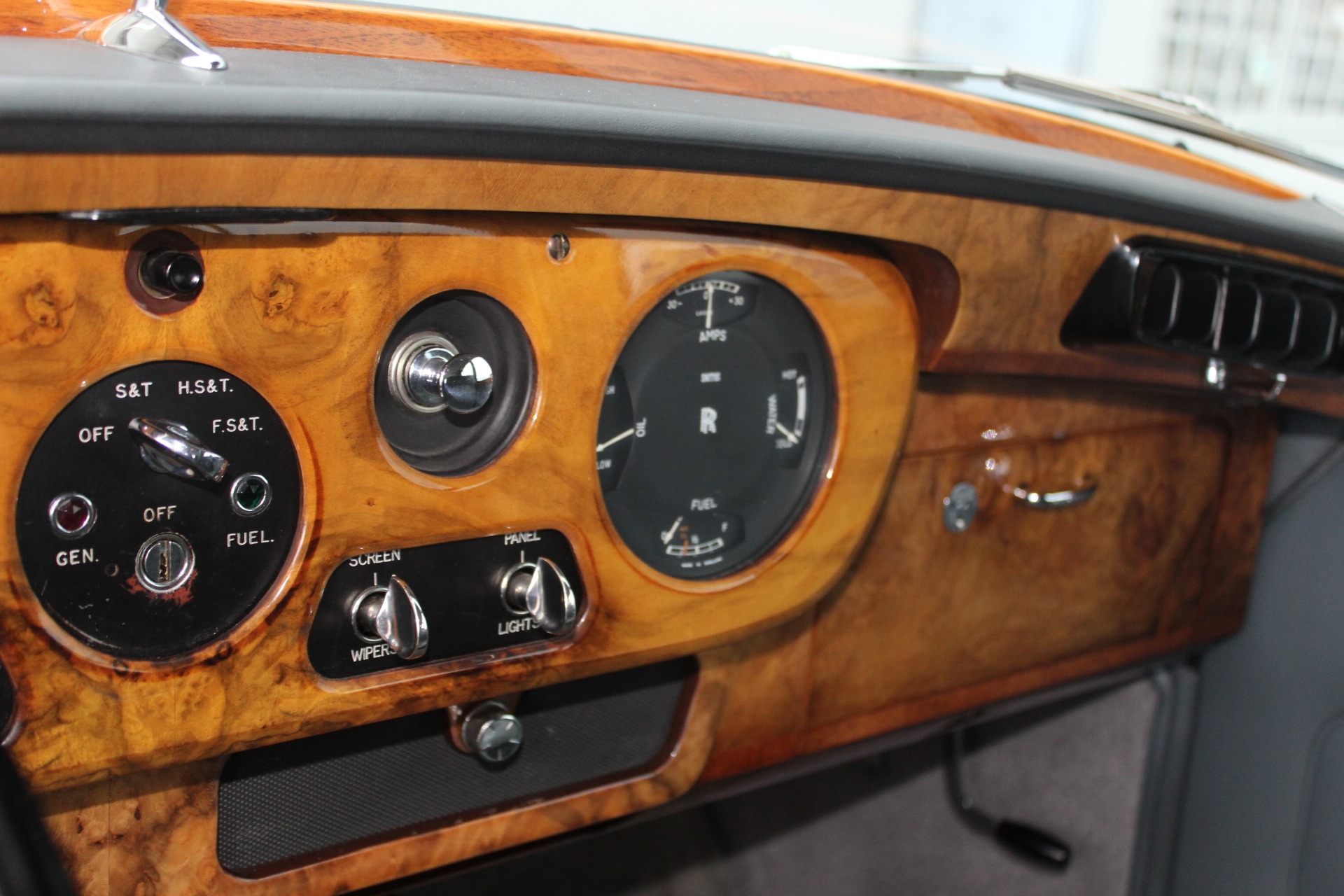 Used-1965-Rolls-Royce-Silver-Cloud-III