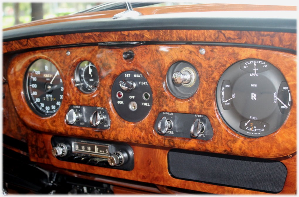 Used-1963-Rolls-Royce-Silver-Cloud-III-HJ-Mulliner-Drophead-Coupe