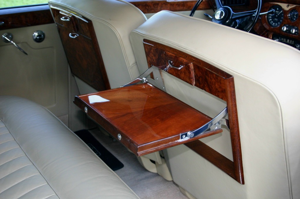 Used-1962-Rolls-Royce-Silver-Cloud-II-Standard-Sedan