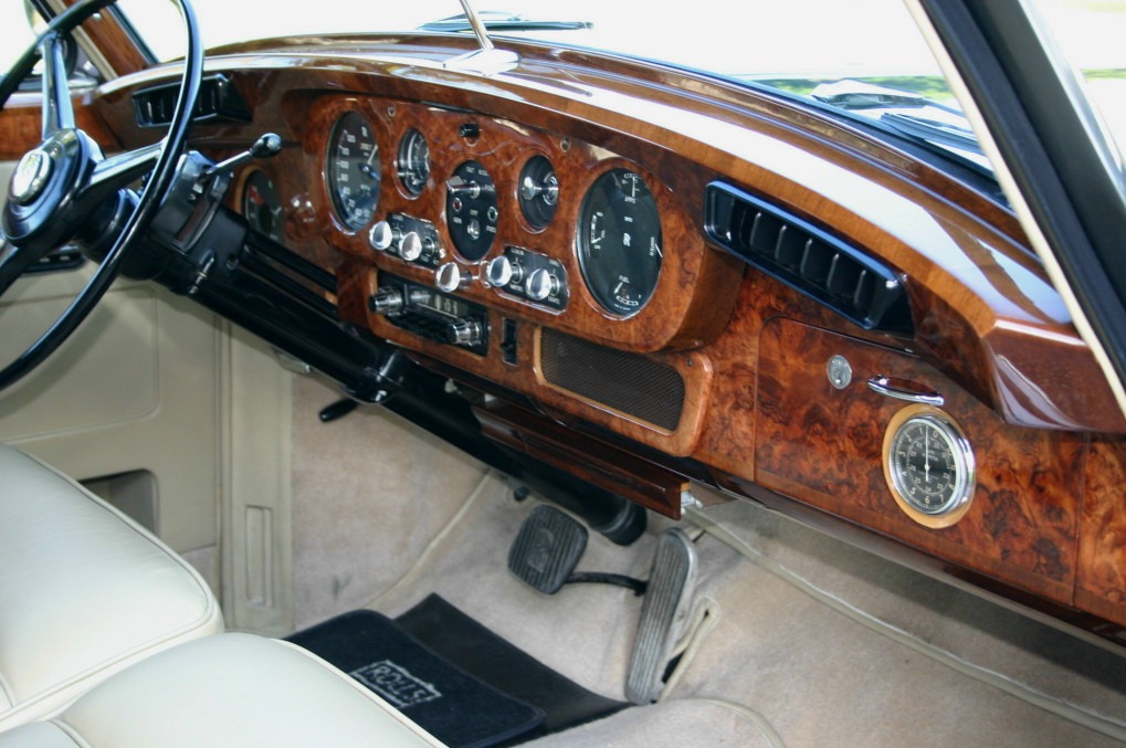 Used-1962-Rolls-Royce-Silver-Cloud-II-Standard-Sedan