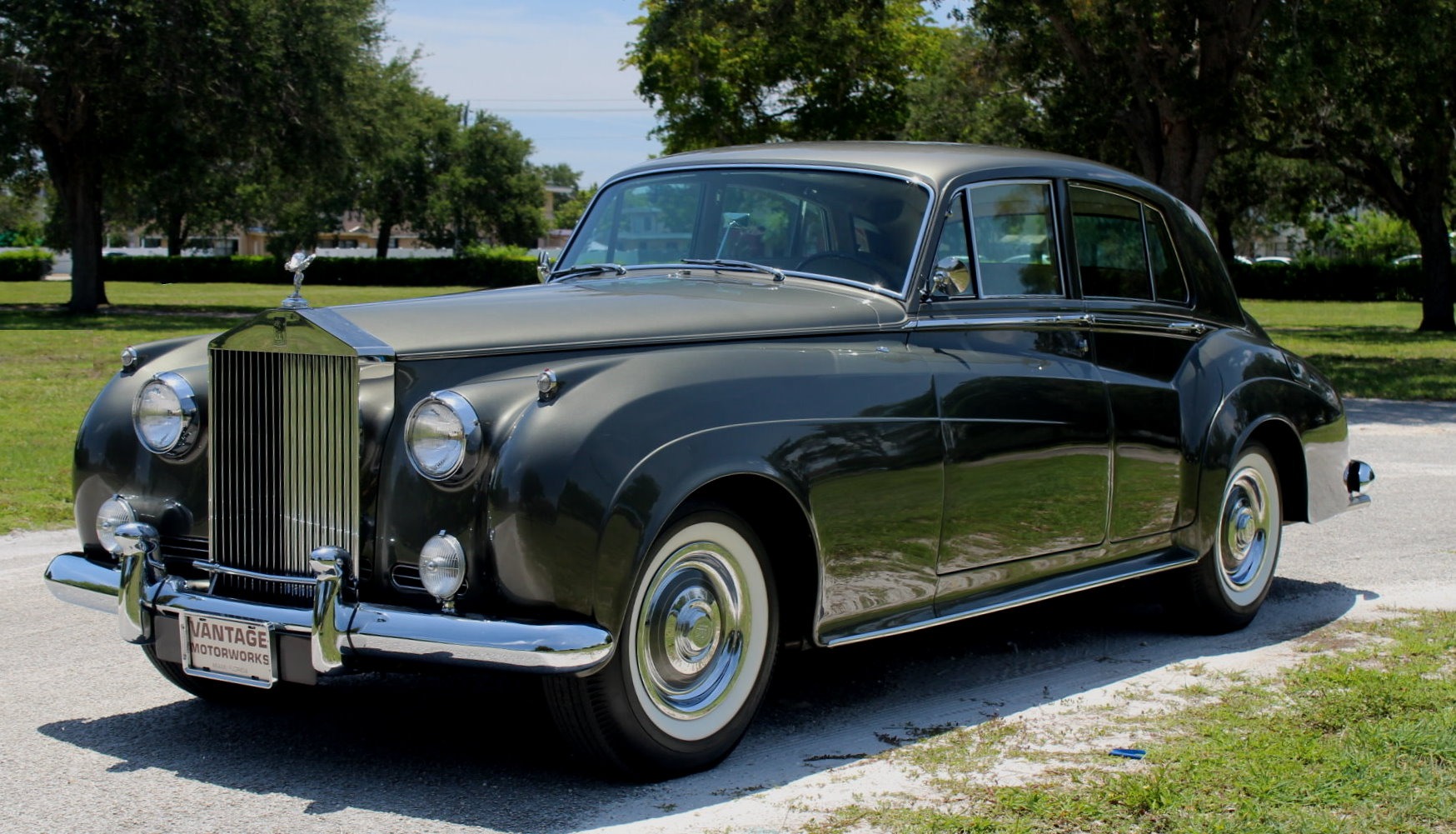 1962 Rolls-Royce Silver Cloud II For Sale  Automotive Restorations, Inc. —  Automotive Restorations, Inc.