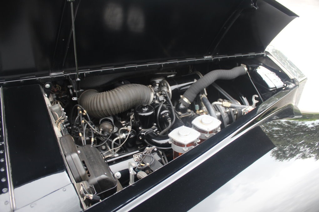 Used-1966-Rolls-Royce-Silver-Cloud-III-Mulliner-Park-Ward-DHC