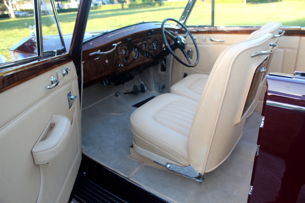 Used-1948-Rolls-Royce-Wraith-Drophead-Gurney-Nutting-/-James-Young