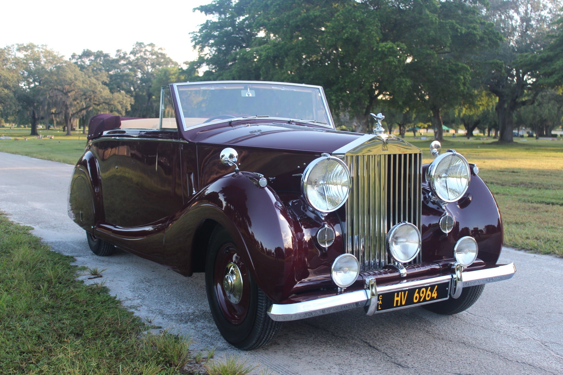Used-1948-Rolls-Royce-Wraith-Drophead-Gurney-Nutting-/-James-Young