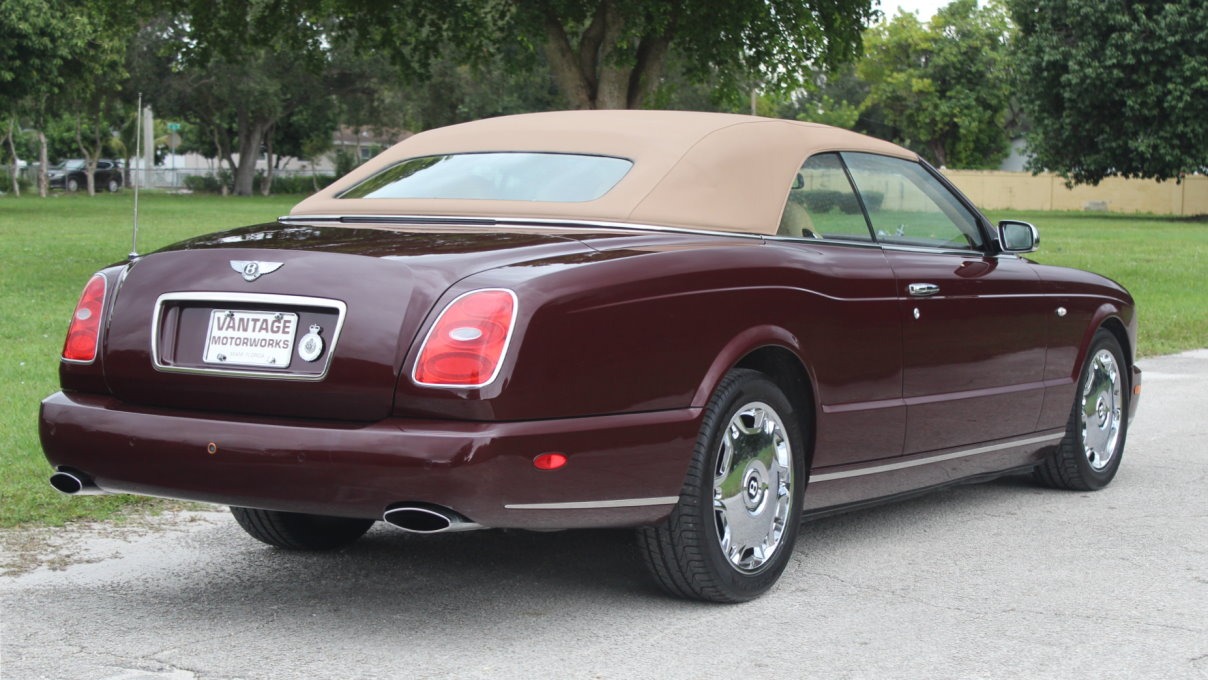 Used-2009-Bentley-Azure