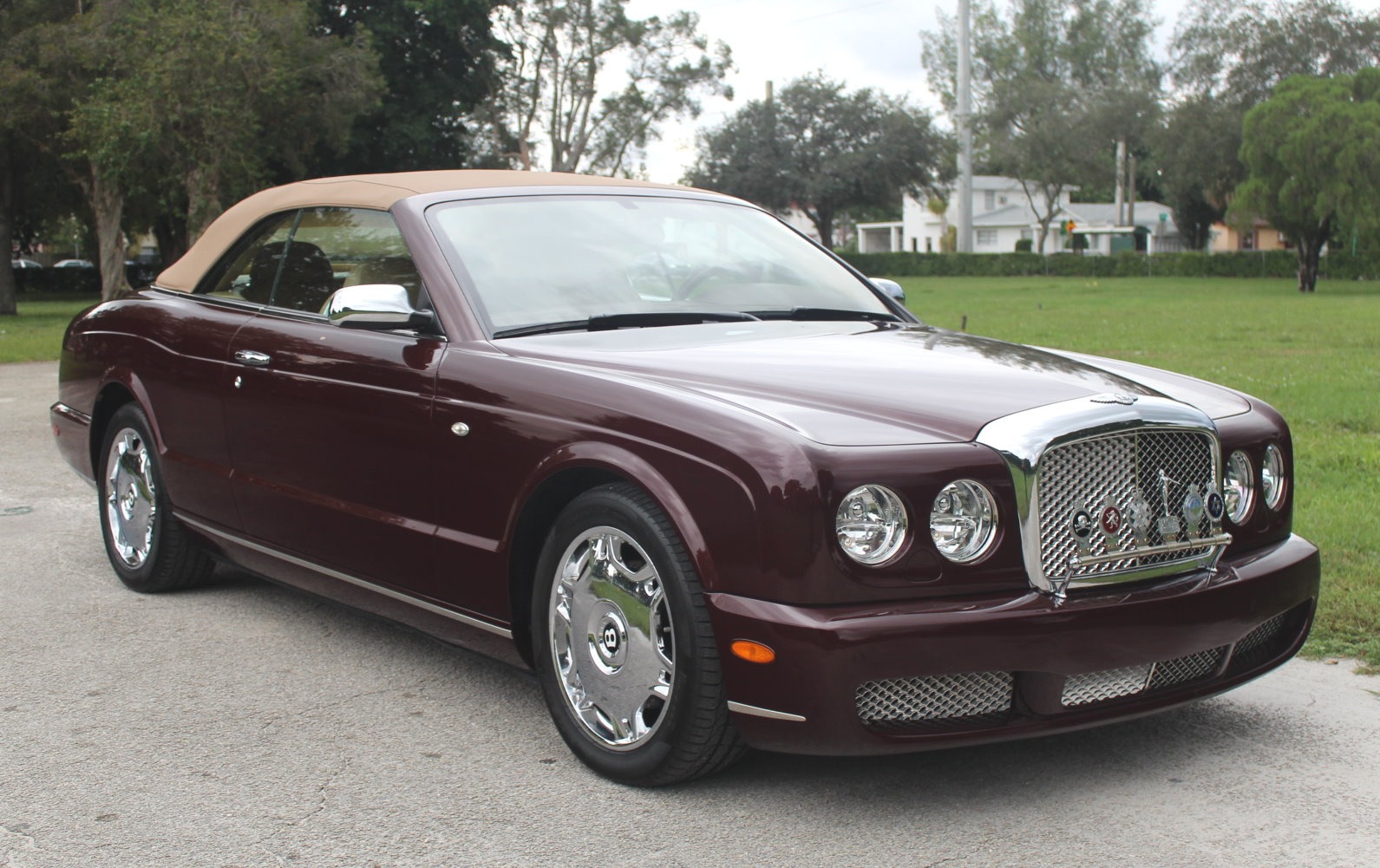 Used-2009-Bentley-Azure