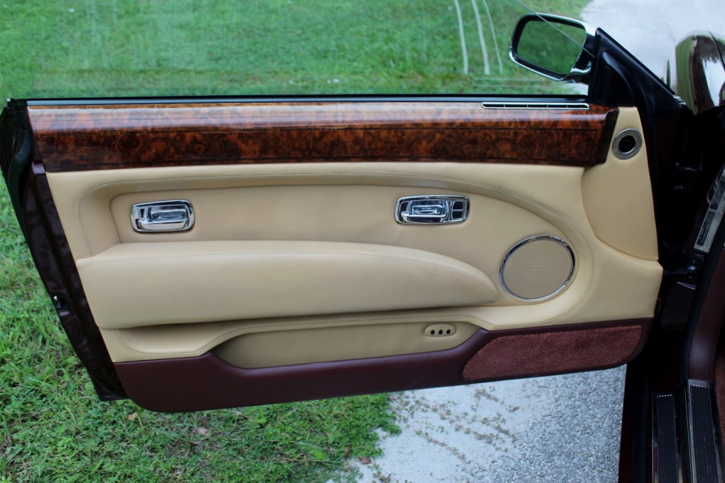 Used-2009-Bentley-Azure