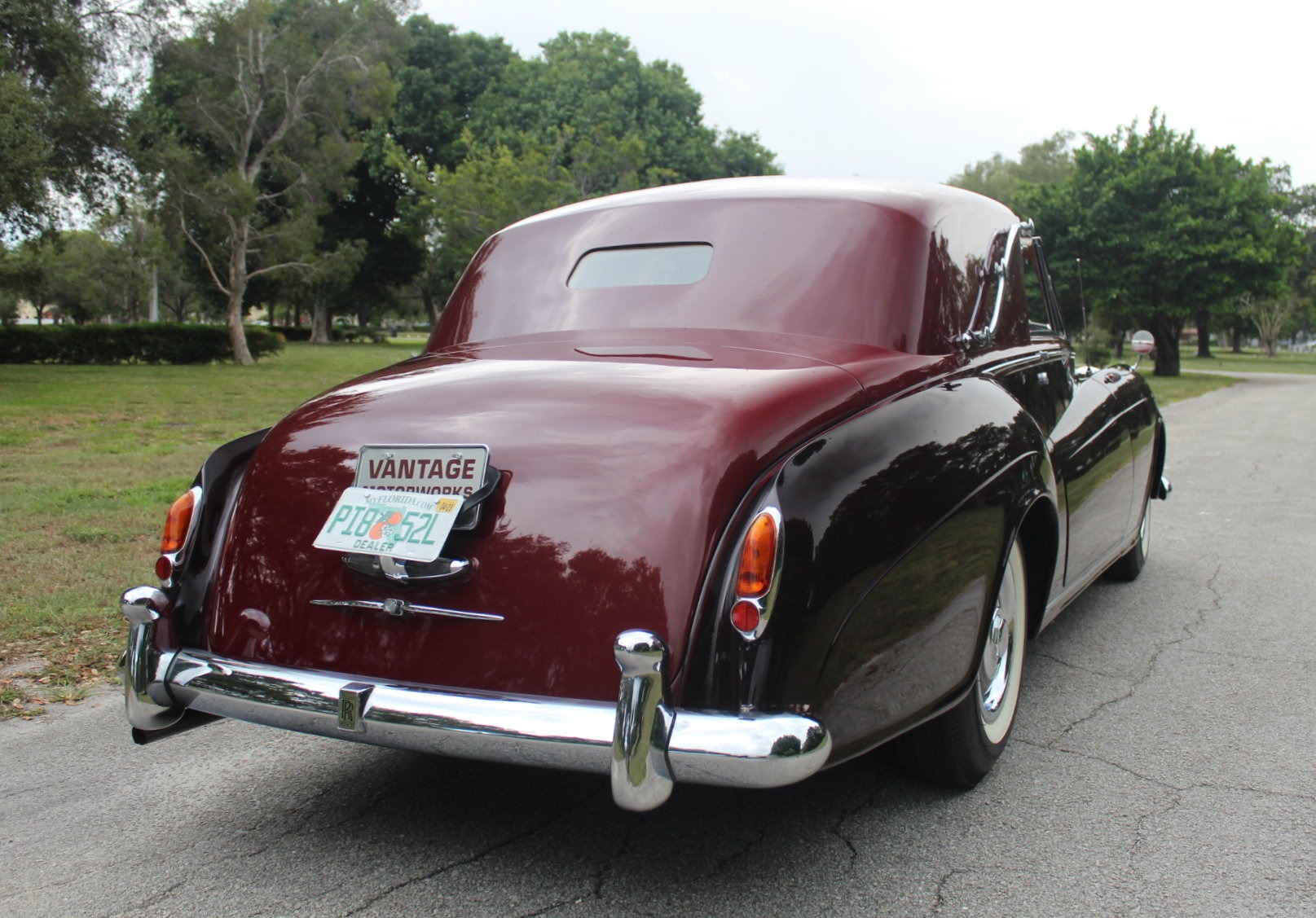 Used-1958-Rolls-Royce-Silver-Cloud-2-Door-Sedanca-Coupe