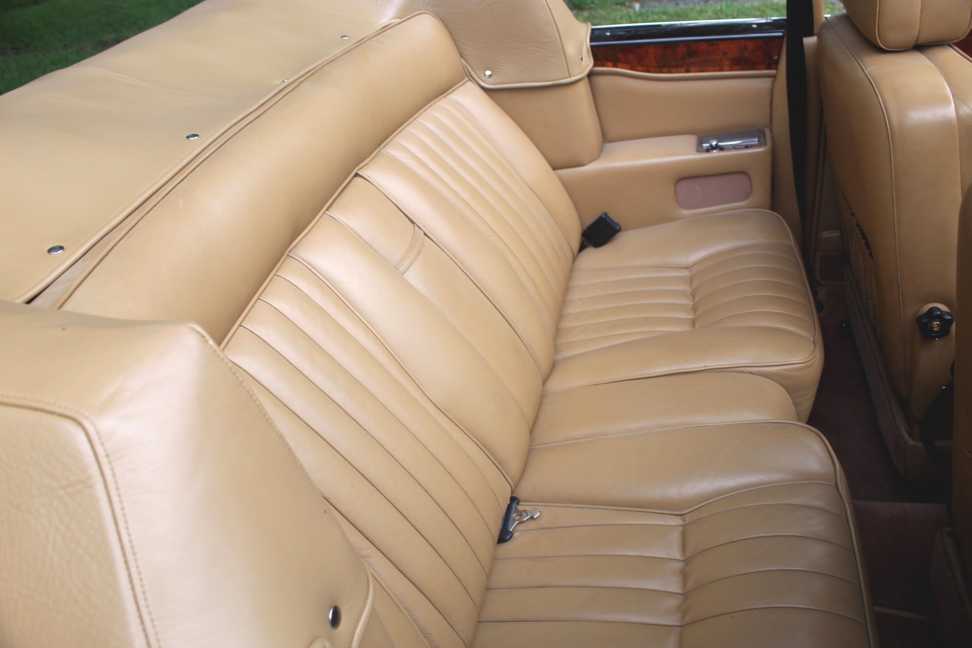 Used-1987-Plus-Rolls-Royce-Corniche-II-Convertible