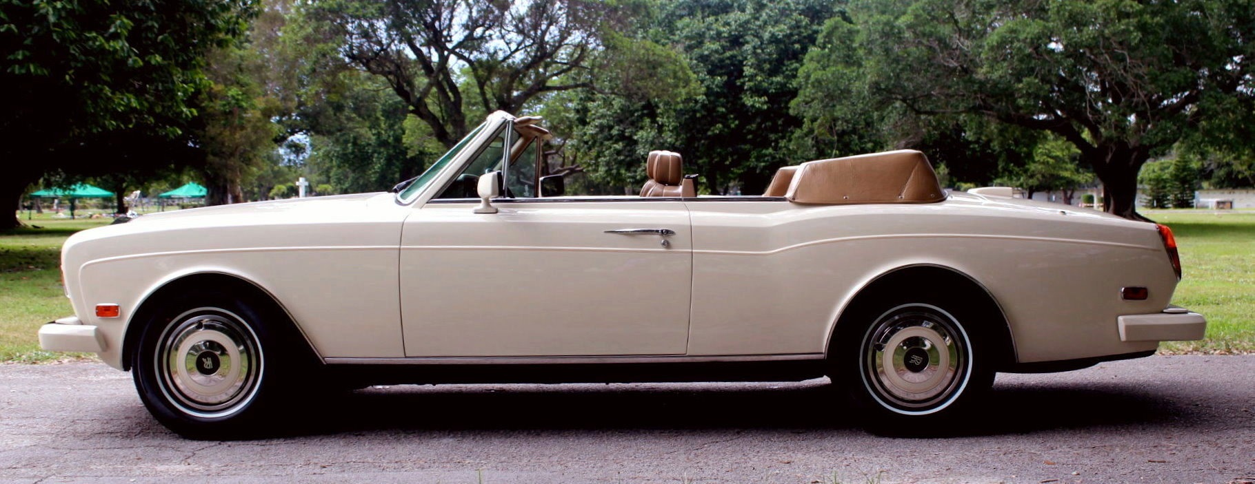 Used-1987-Plus-Rolls-Royce-Corniche-II-Convertible