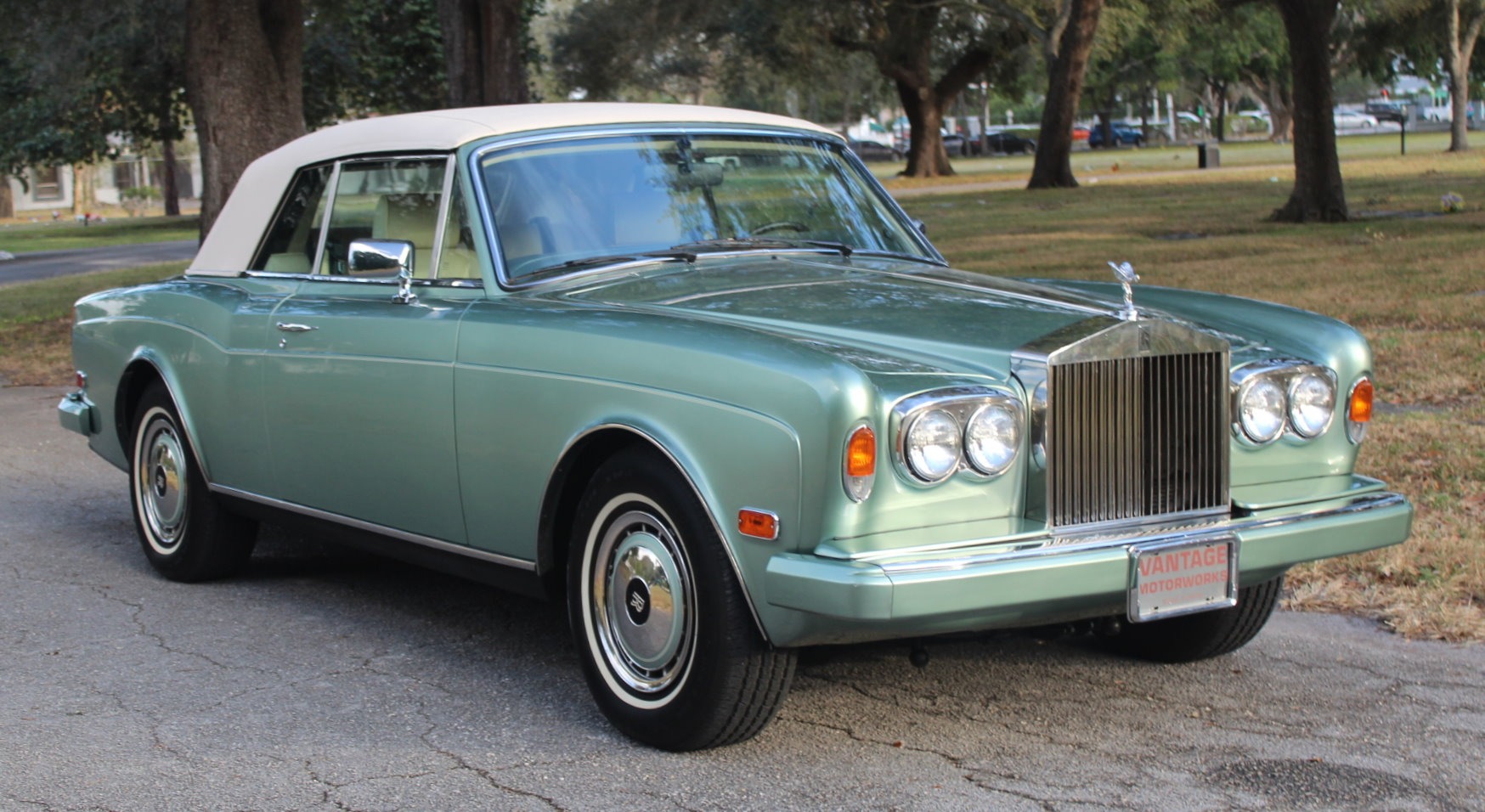 Used-1994-Rolls-Royce-Corniche-IV-2-Door