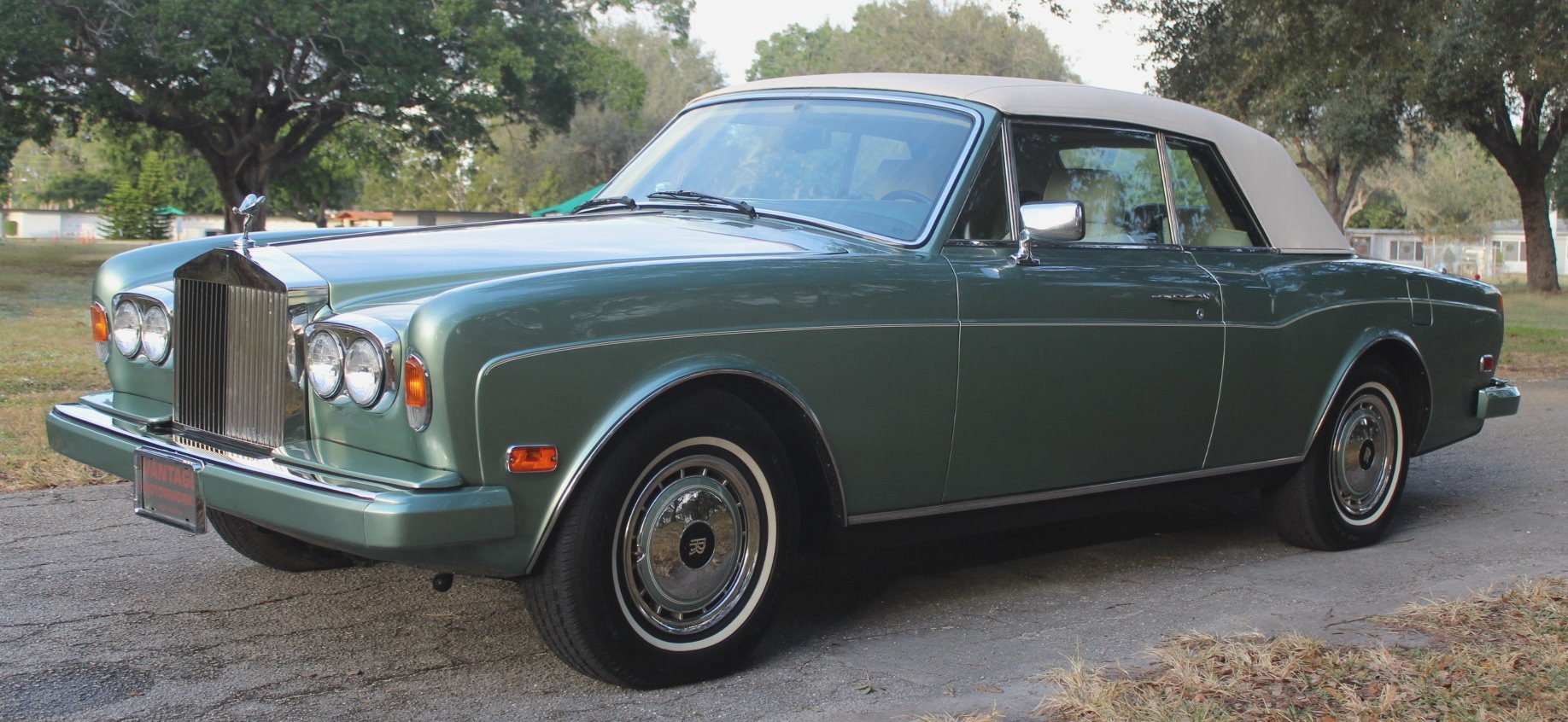 Used-1994-Rolls-Royce-Corniche-IV-2-Door