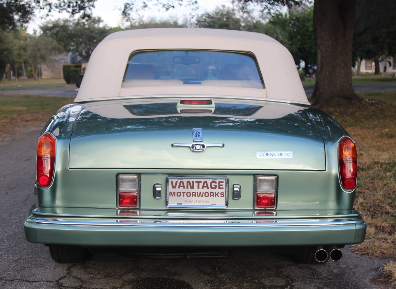 Used-1994-Rolls-Royce-Corniche-IV-2-Door