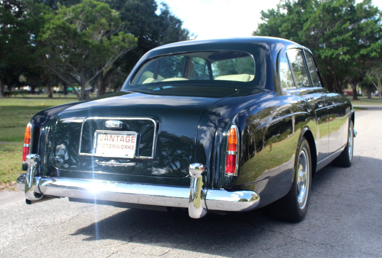 Used-1961-BENTLEY-S-2-Continental-HJ-Mulliner