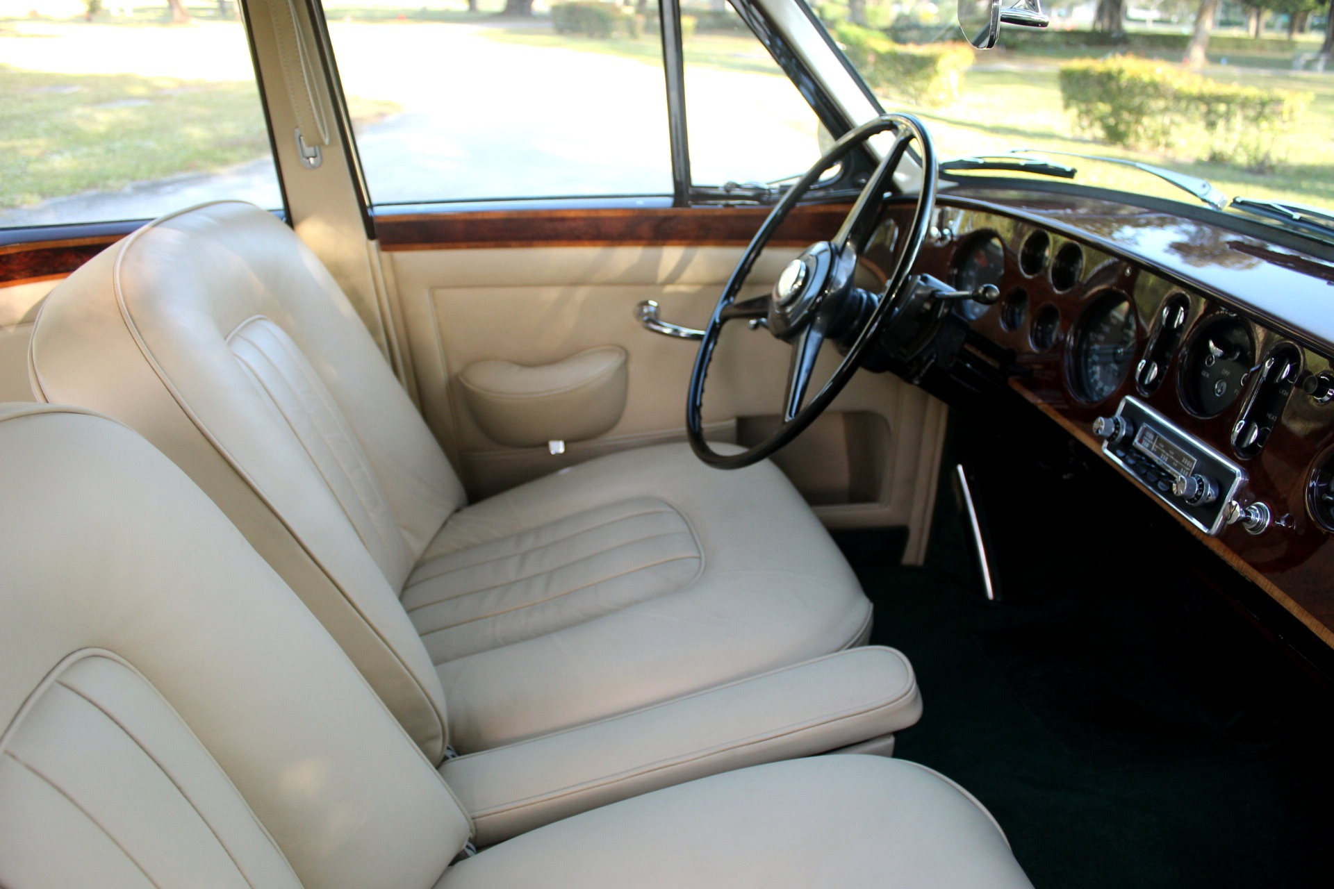Used-1961-BENTLEY-S-2-Continental-HJ-Mulliner
