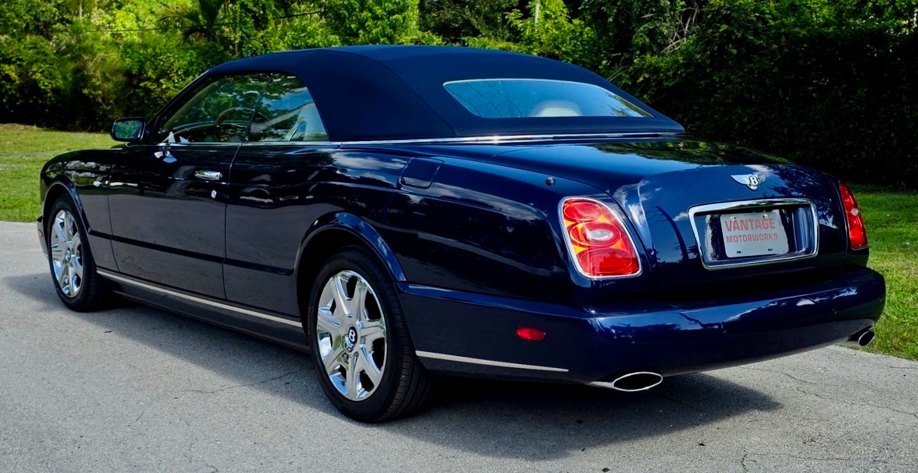 Used-2007-Bentley-Azure