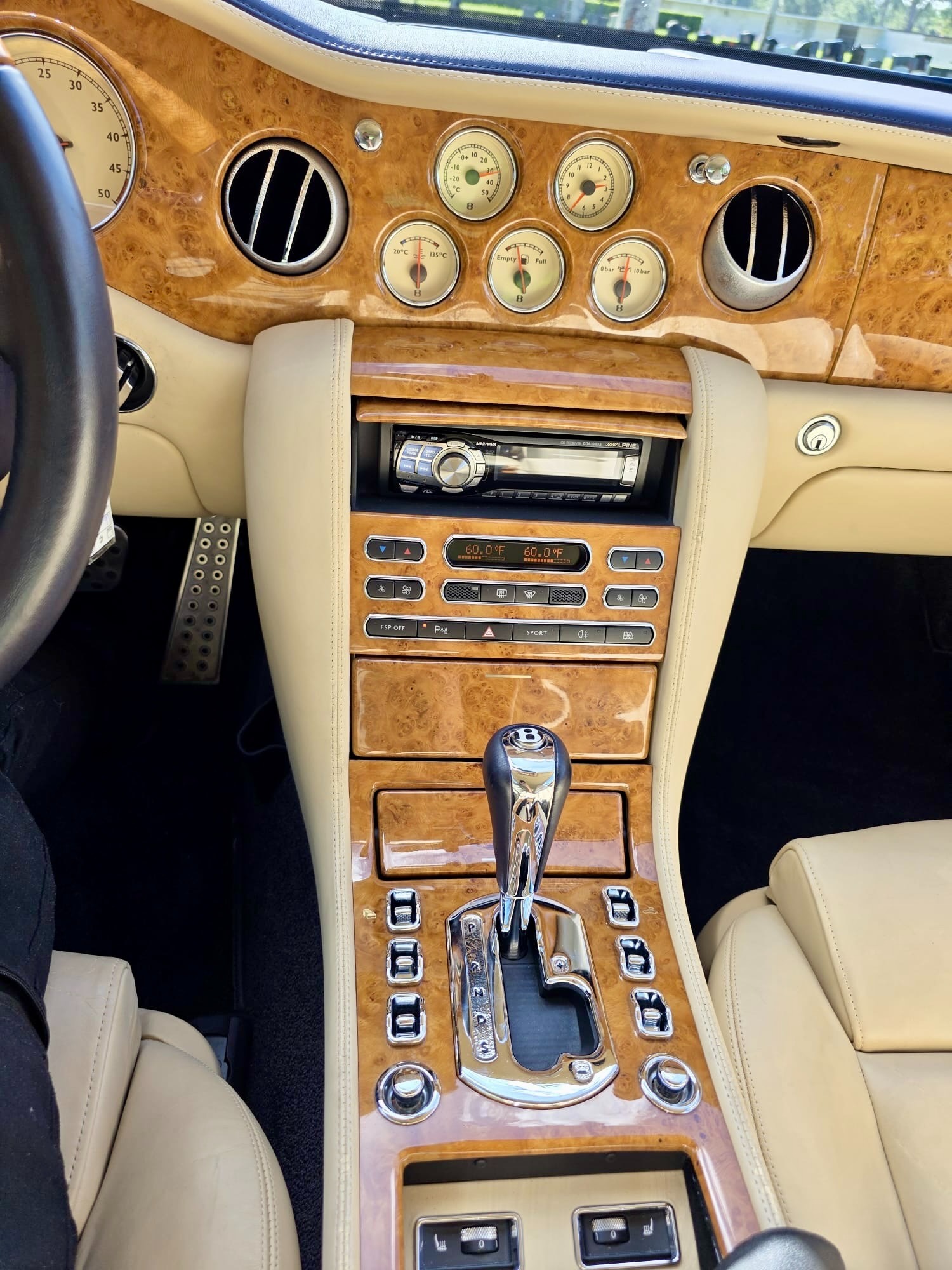 Used-2007-Bentley-Azure