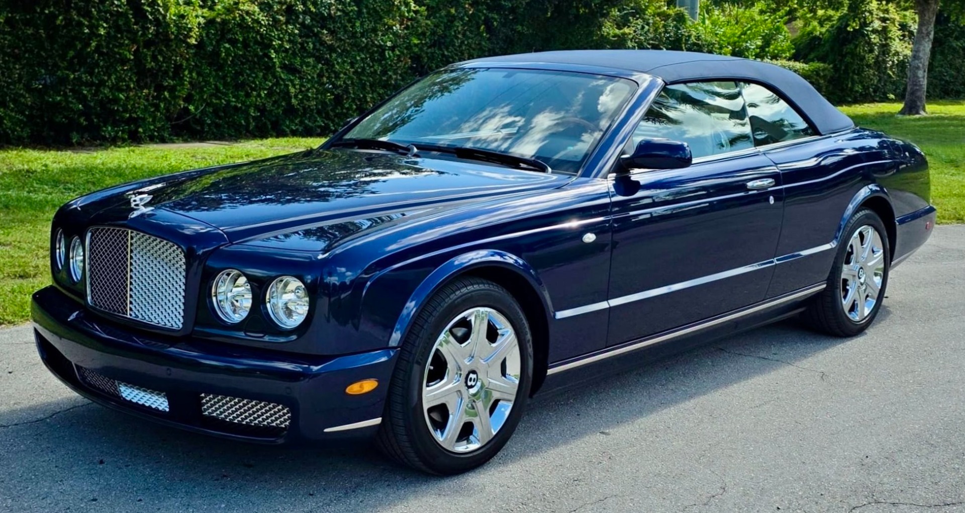 Used-2007-Bentley-Azure