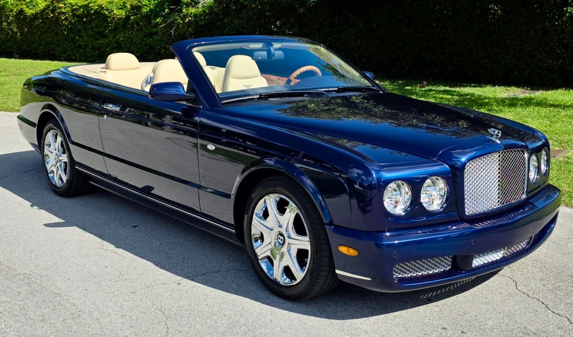 Used-2007-Bentley-Azure