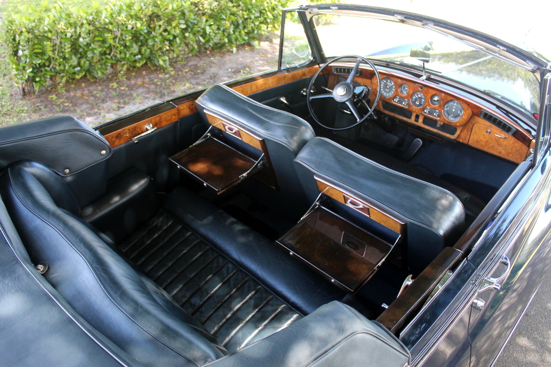 Used-1960-Rolls-Royce-Silver-Cloud-II-HJ-Mulliner-Convertible