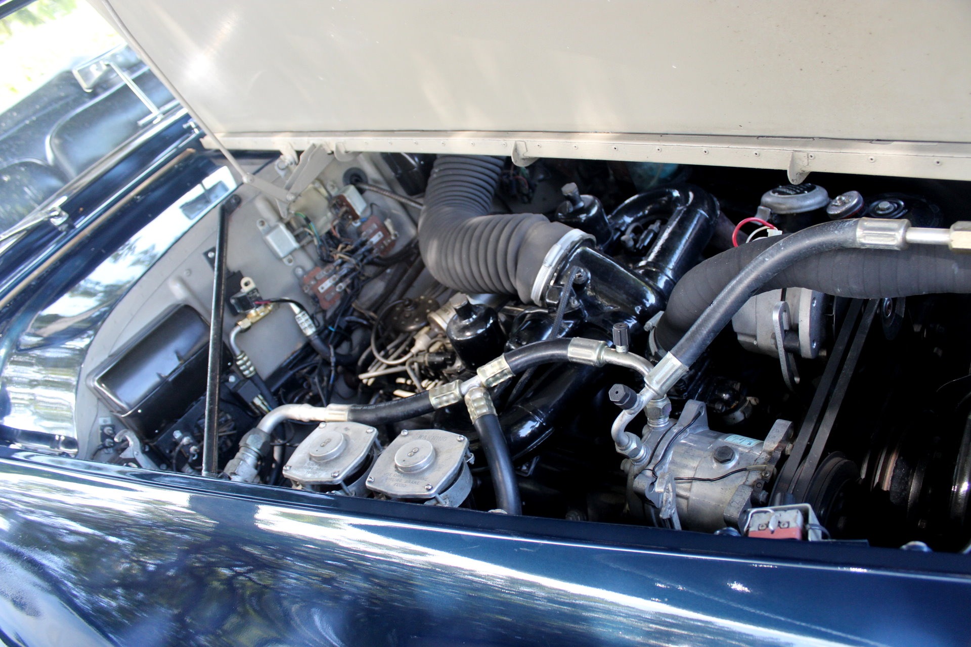 Used-1960-Rolls-Royce-Silver-Cloud-II-HJ-Mulliner-Convertible