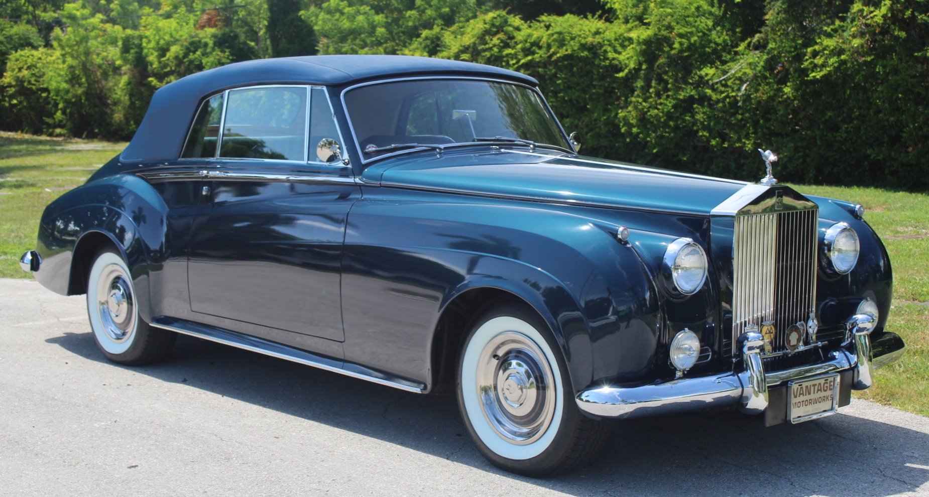 Used-1960-Rolls-Royce-Silver-Cloud-II-HJ-Mulliner-Convertible
