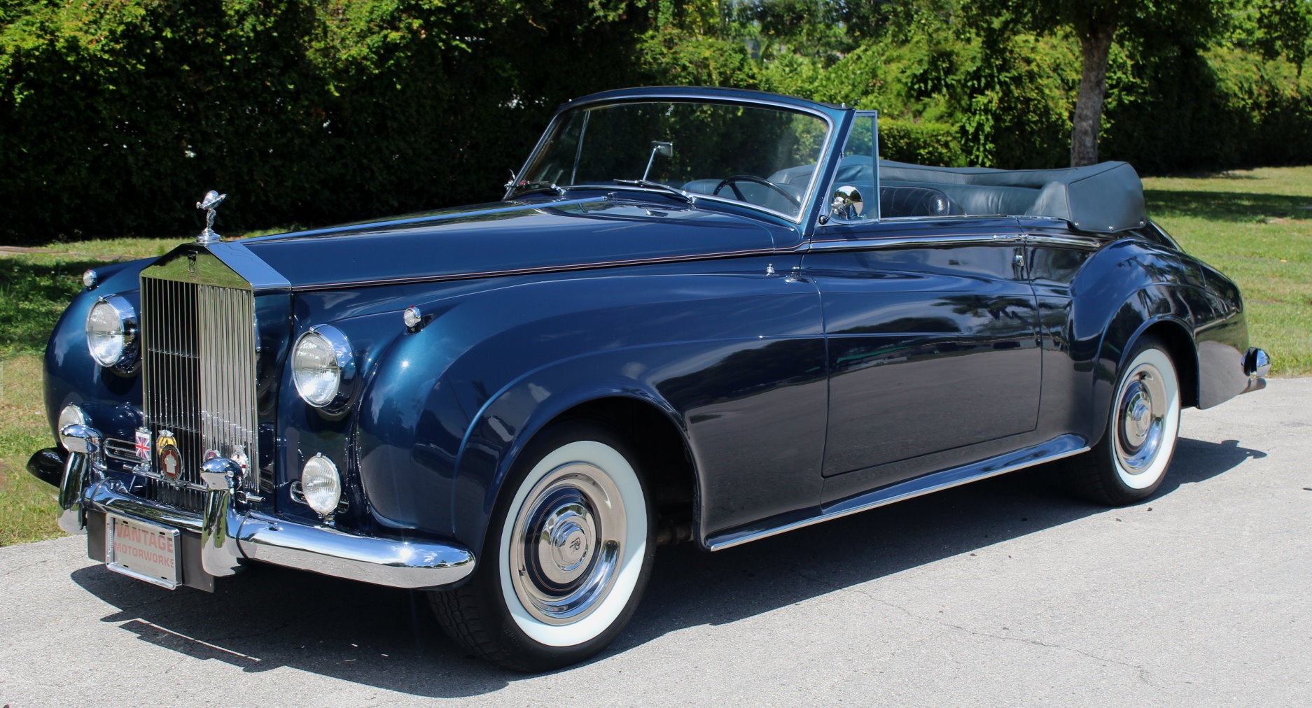 Used-1960-Rolls-Royce-Silver-Cloud-II-HJ-Mulliner-Convertible