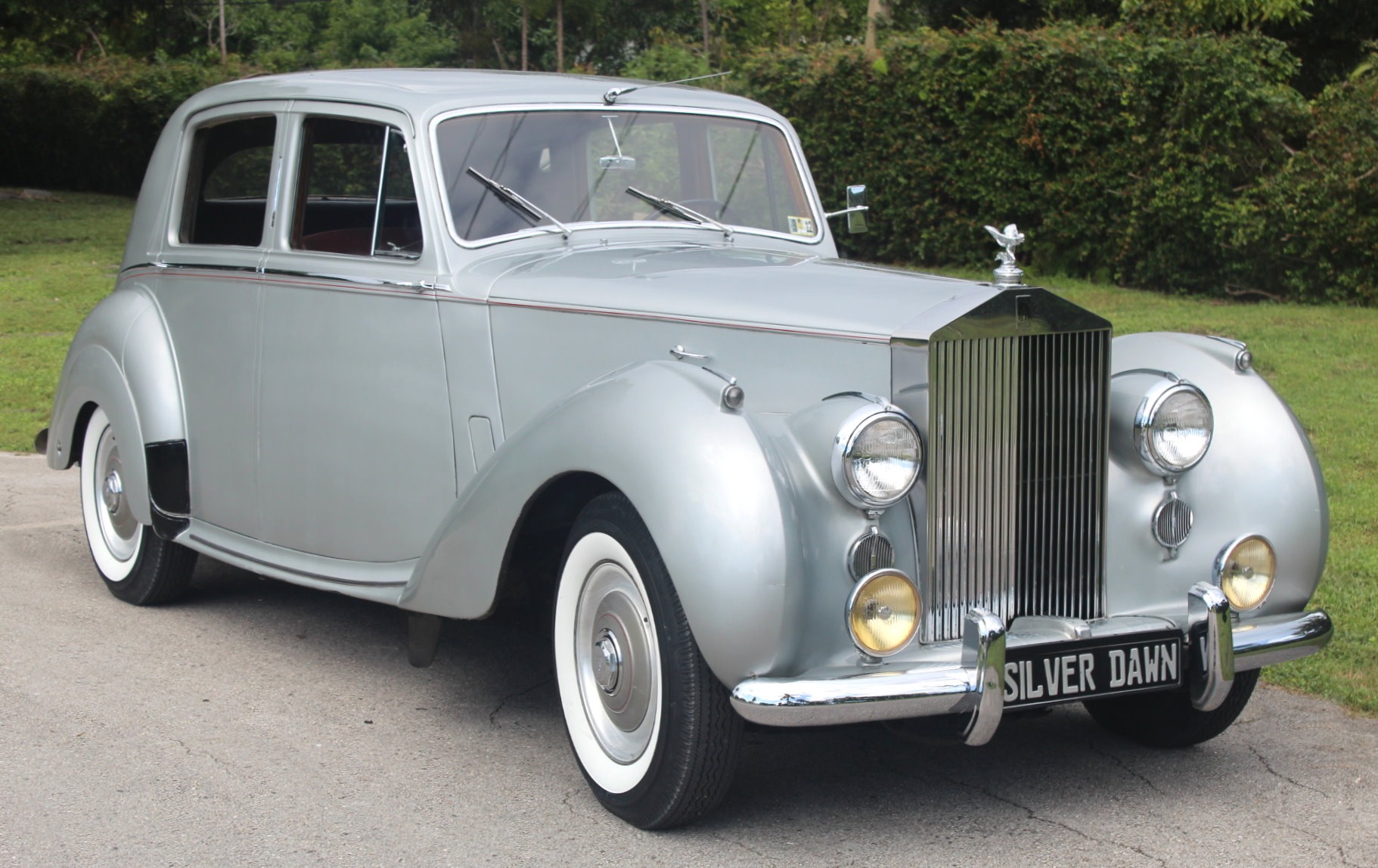 Used-1952-Rolls-Royce-Silver-Dawn