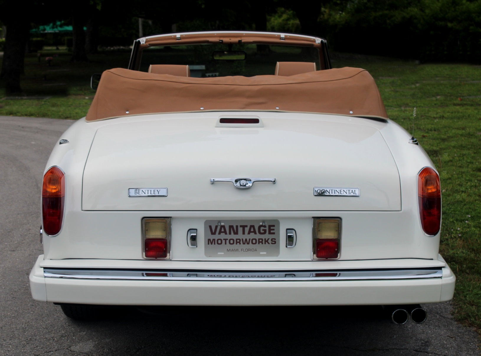 Used-1995-Bentley-Continental-Convertible