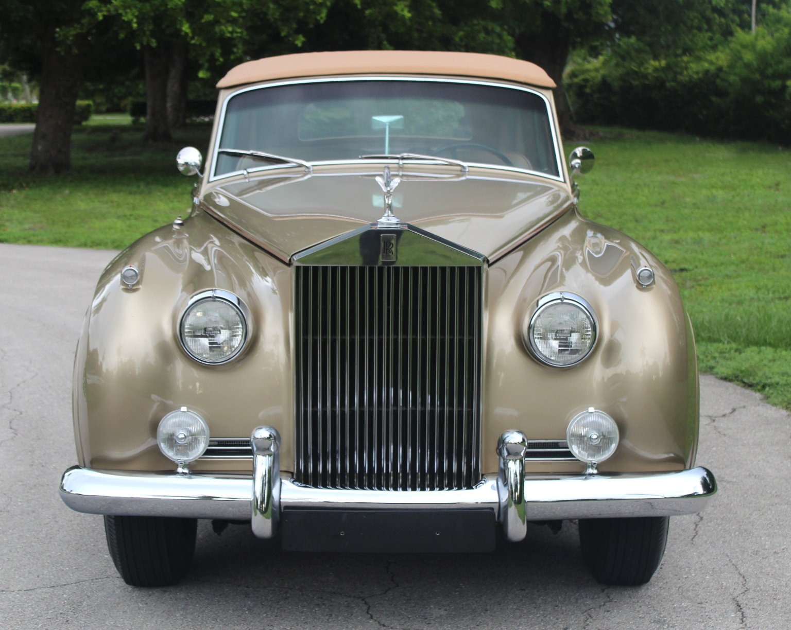 Used-1959-Rolls-Royce-Silver-Cloud-I-HJ-Mulliner