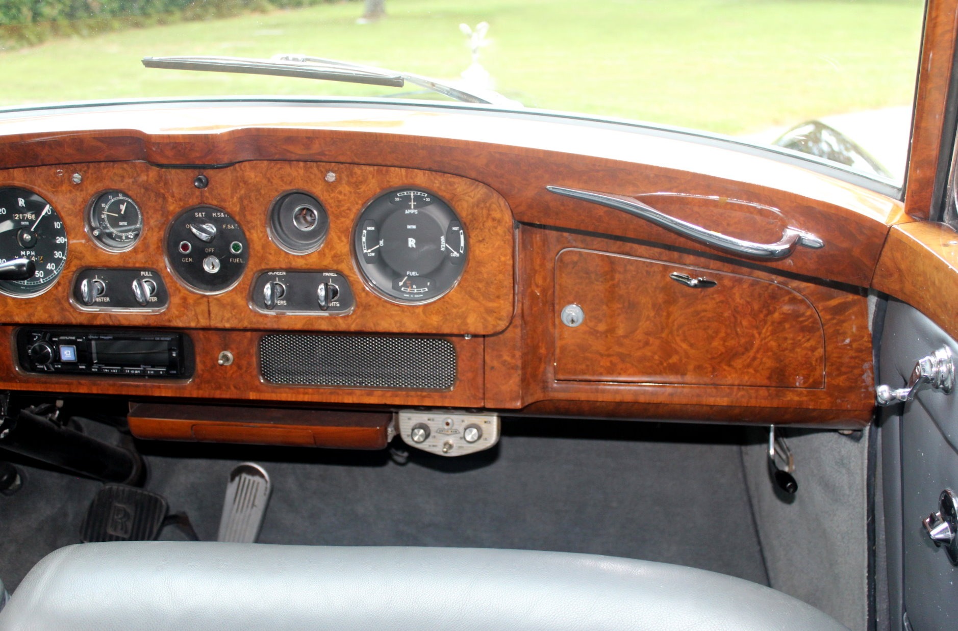 Used-1963-Rolls-Royce-Silver-Cloud-III-James-Young-SCT100-Baby-Phantom
