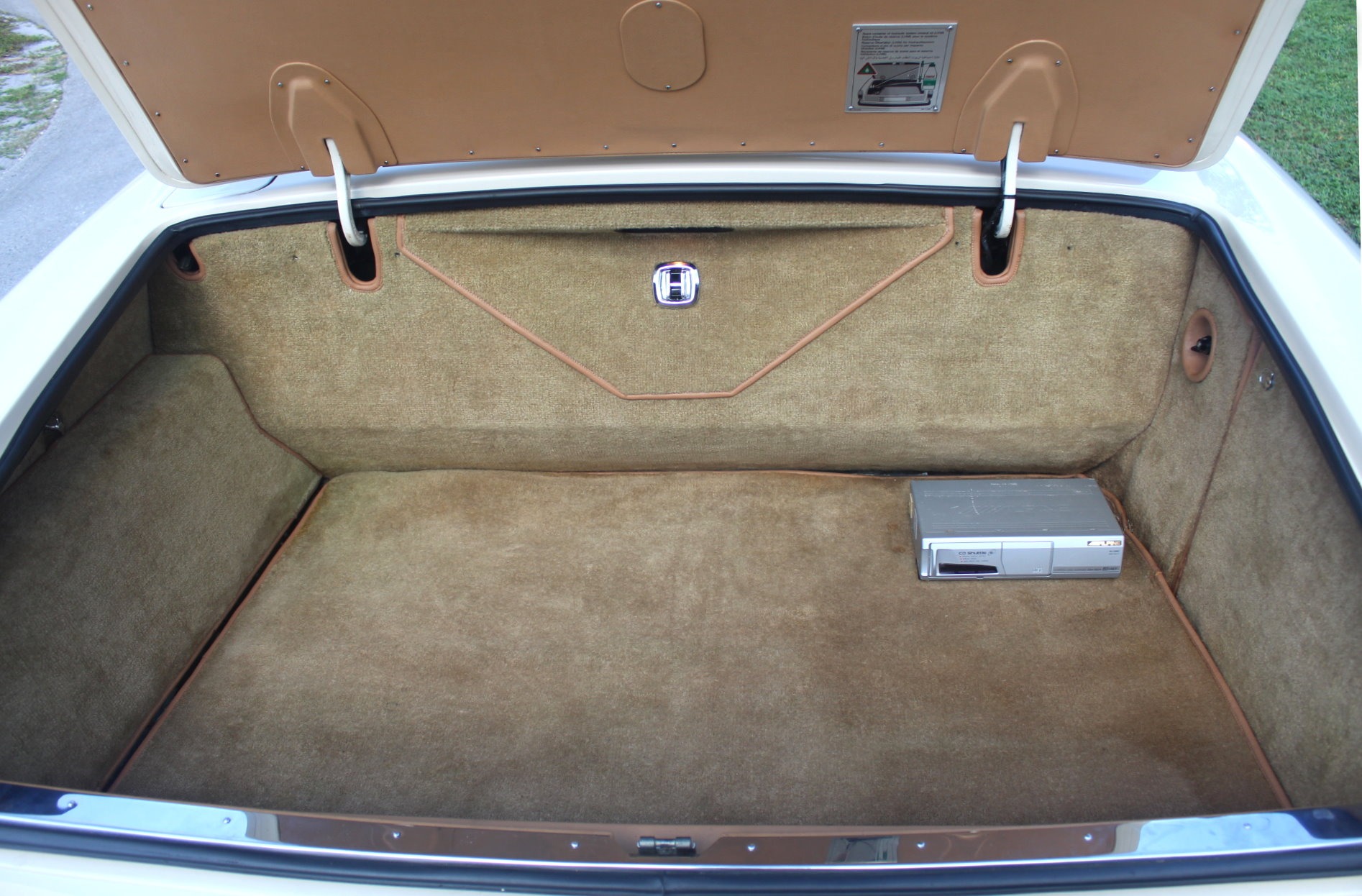 Used-1991-Bentley-Continental-Convertible
