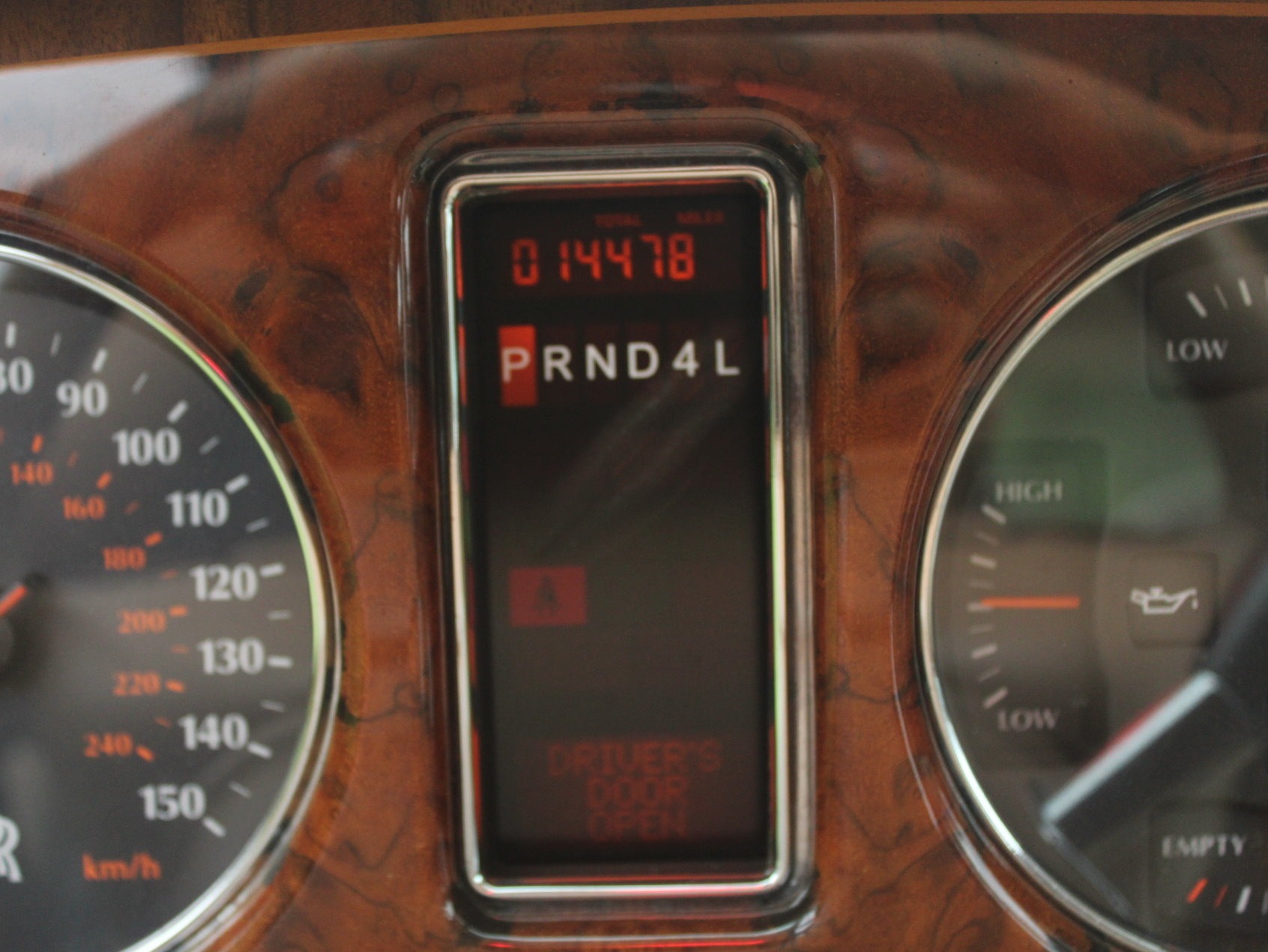 Used-2001-Rolls-Royce-Park-Ward