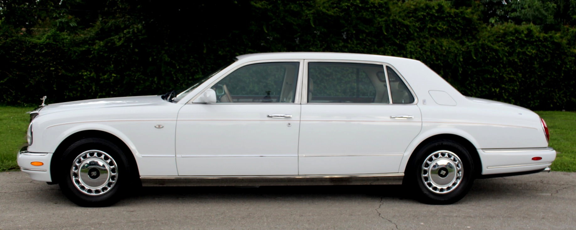 Used-2001-Rolls-Royce-Park-Ward