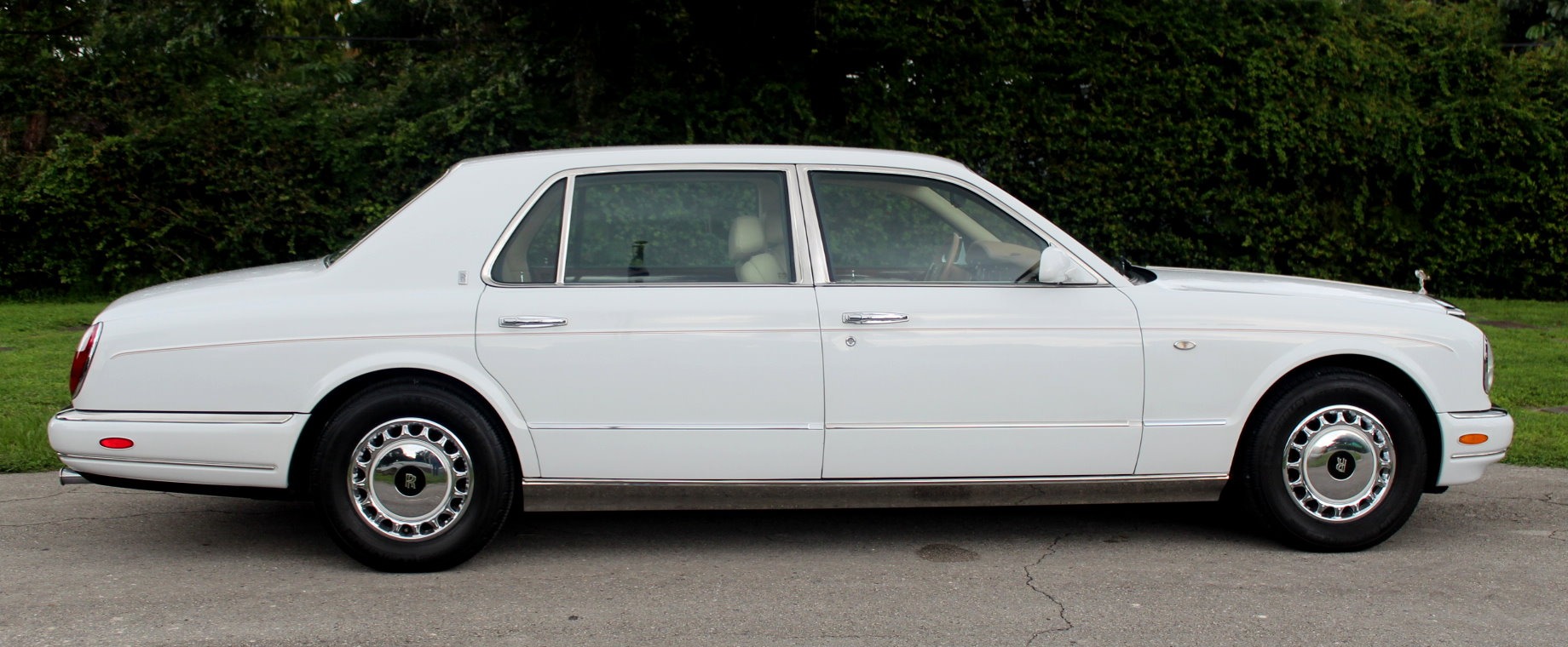 Used-2001-Rolls-Royce-Park-Ward