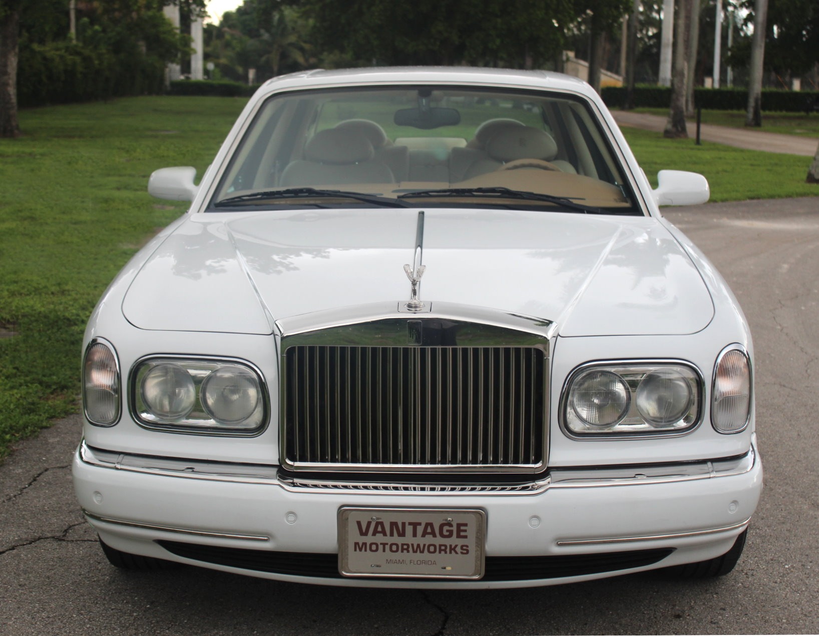 Used-2001-Rolls-Royce-Park-Ward