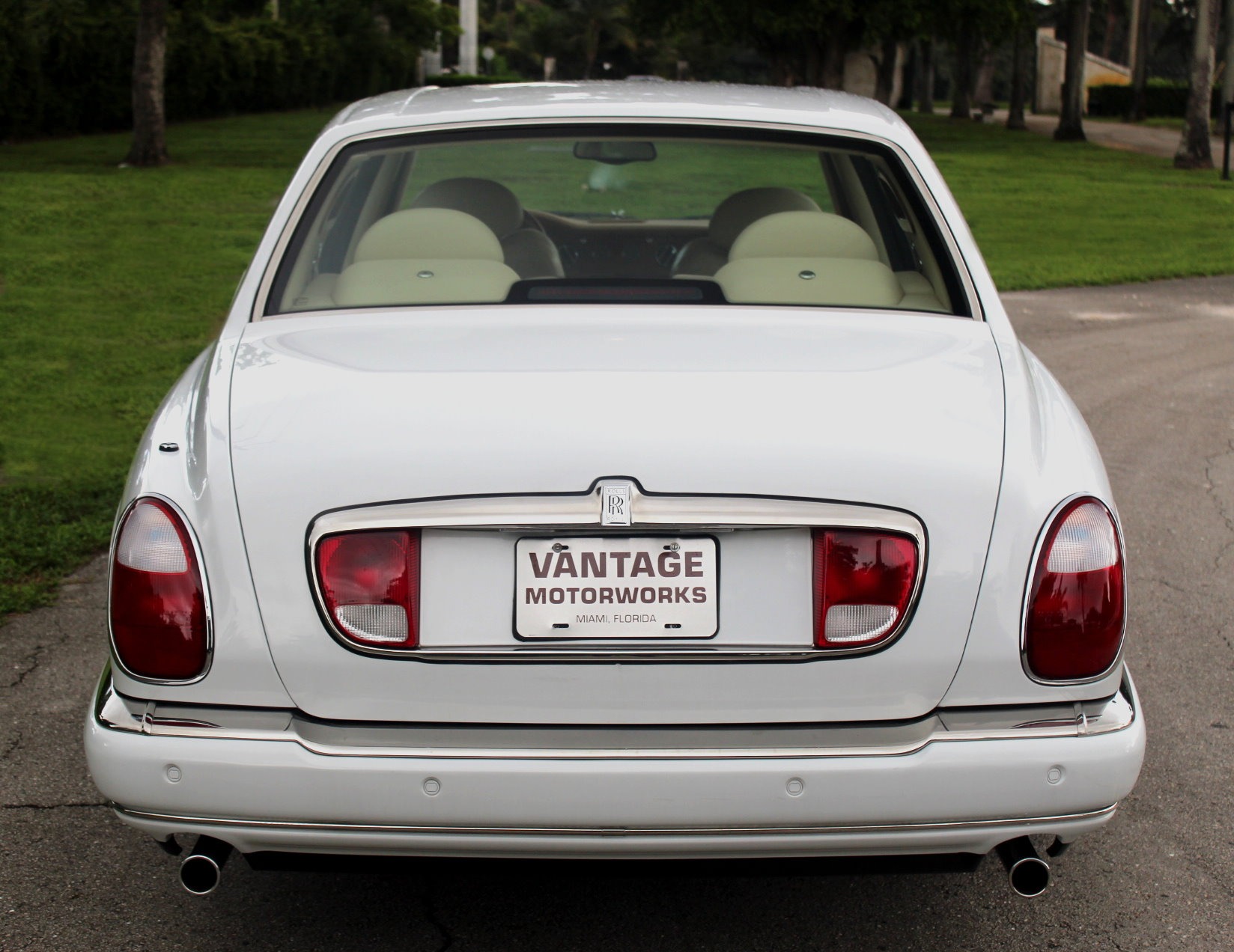Used-2001-Rolls-Royce-Park-Ward