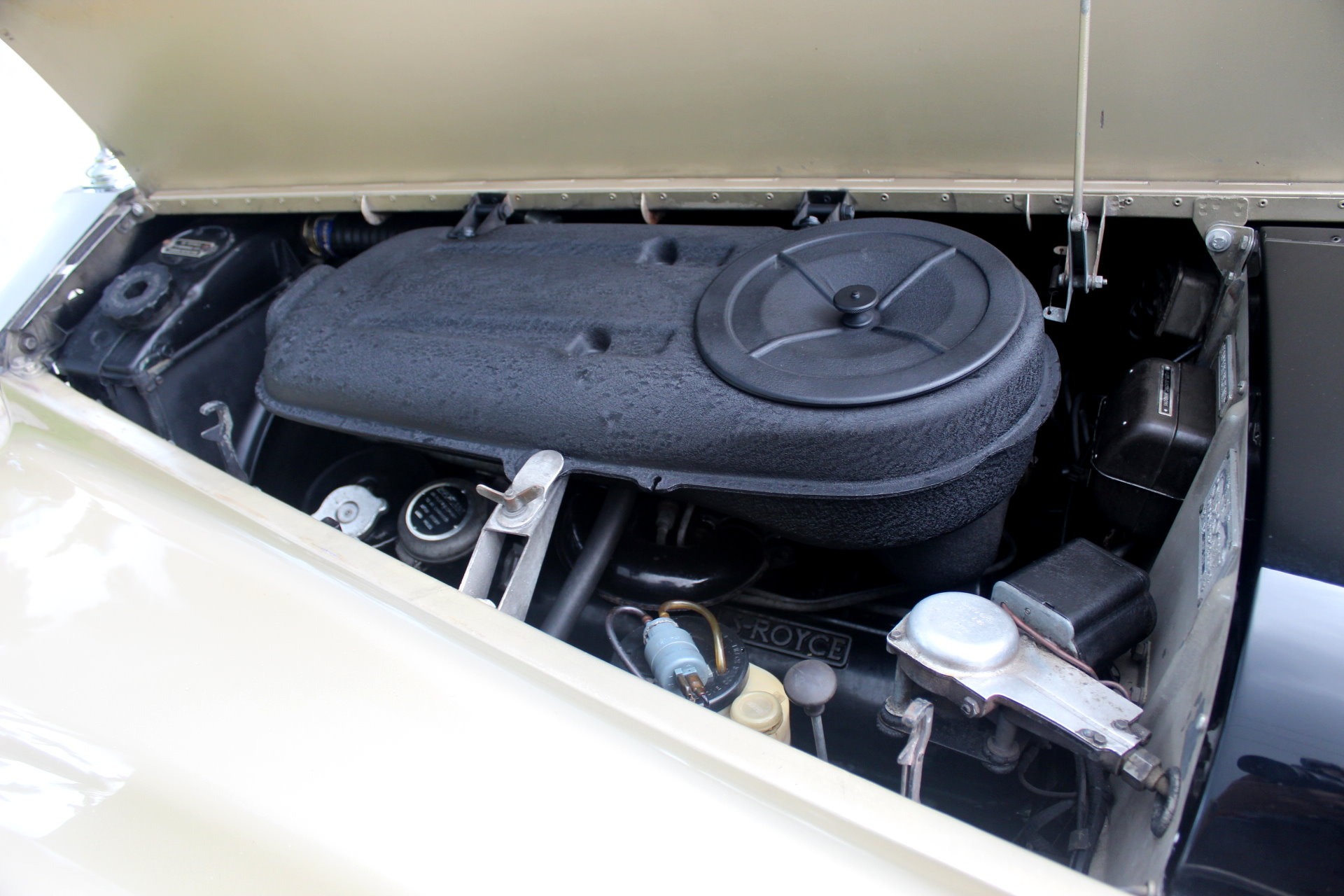 Used-1965-Rolls-Royce-Silver-Cloud-III