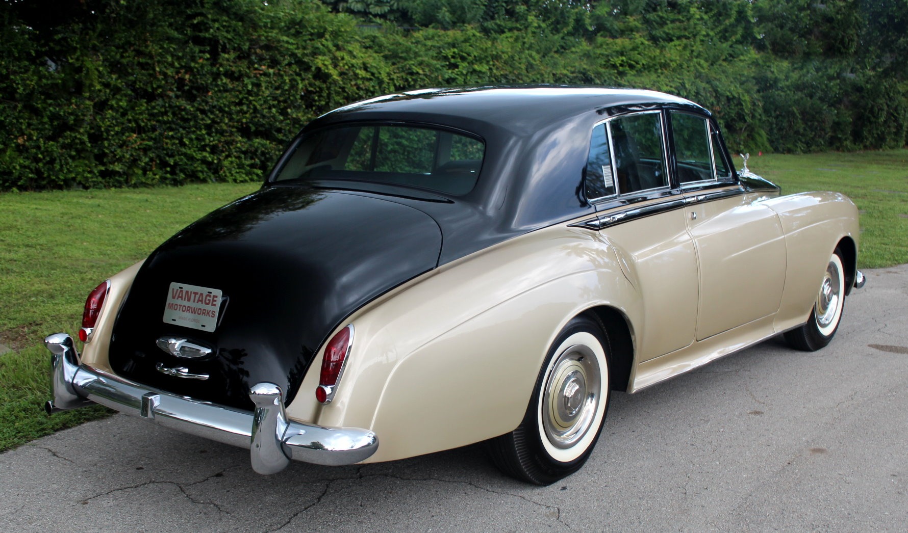 Used-1965-Rolls-Royce-Silver-Cloud-III