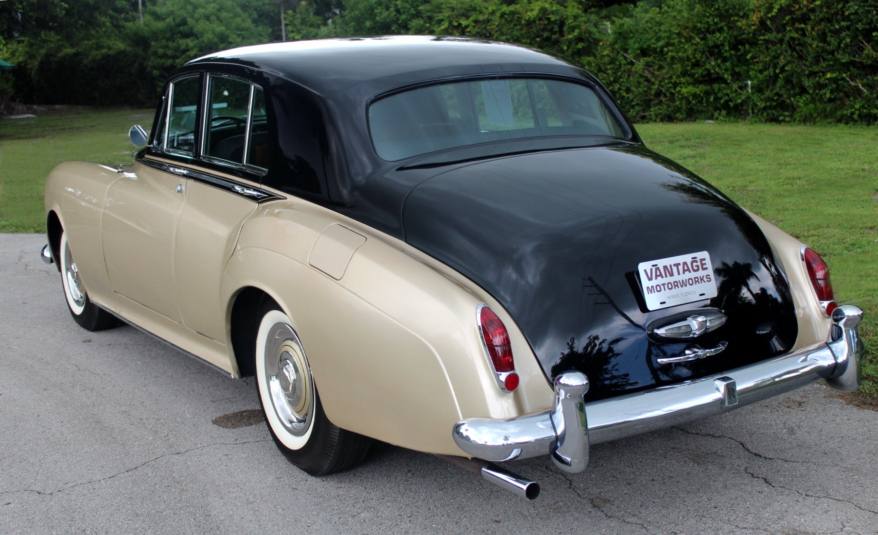 Used-1965-Rolls-Royce-Silver-Cloud-III