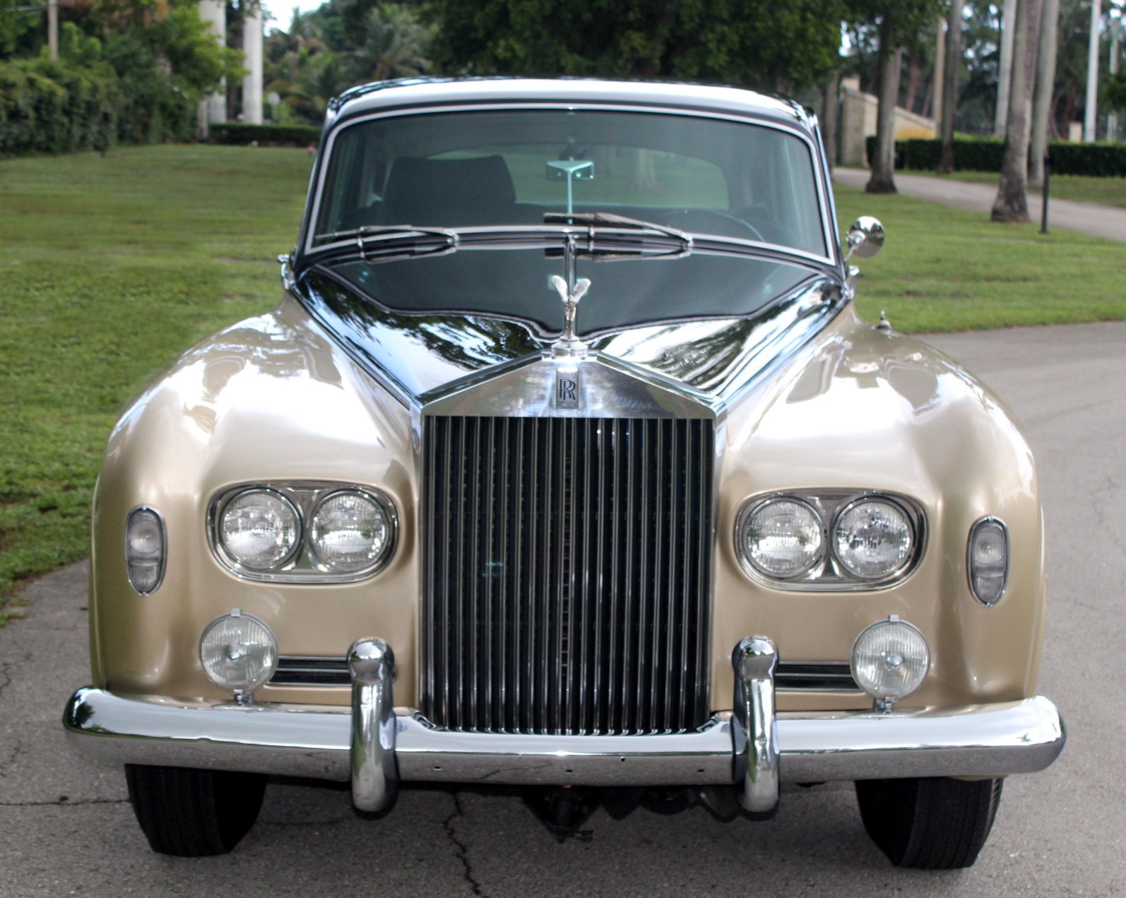 Used-1965-Rolls-Royce-Silver-Cloud-III